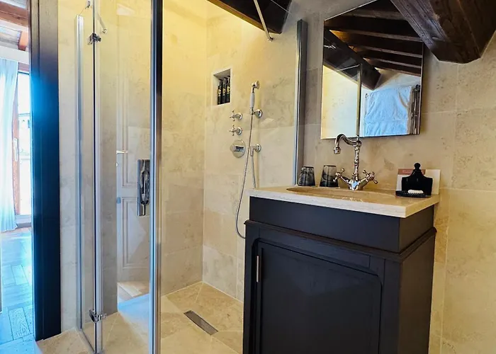Palazzo Gambirasi 4* רומא