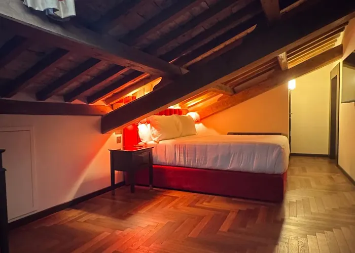 Palazzo Gambirasi 4* רומא