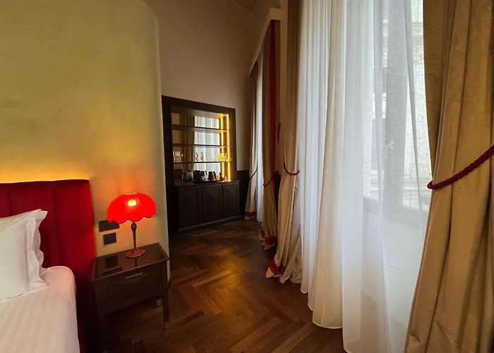 Palazzo Gambirasi Affittacamere 4*
