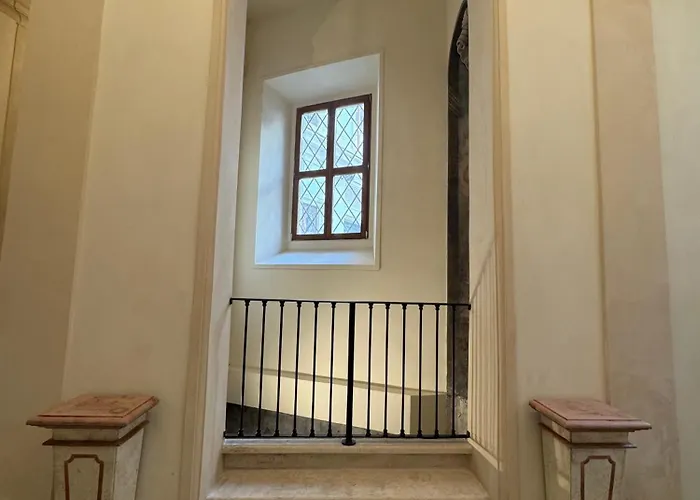 Palazzo Gambirasi 4* רומא