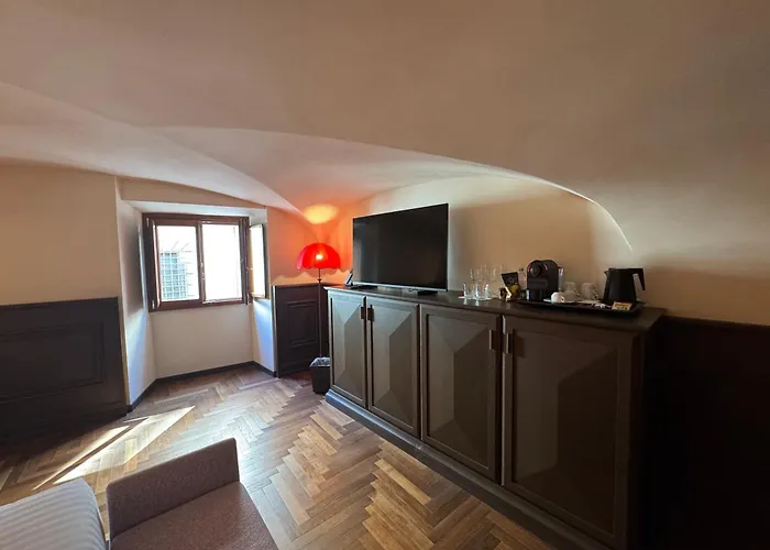Palazzo Gambirasi 4*