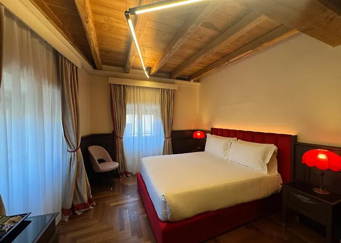 Palazzo Gambirasi Affittacamere Roma